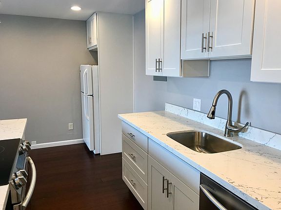 4th image of 65 Kirkland Ave APT 211