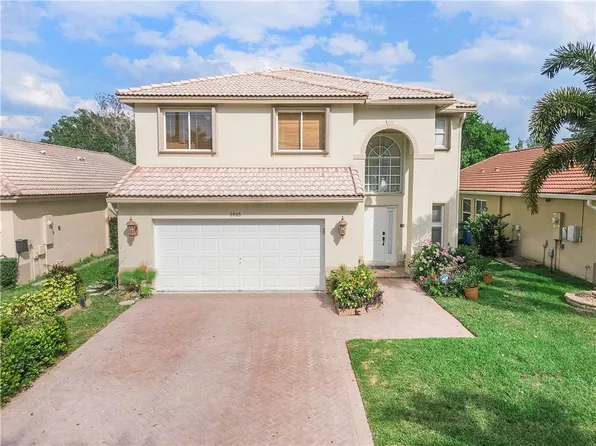1435 NW 208th Terrace, Pembroke Pines, FL 33029