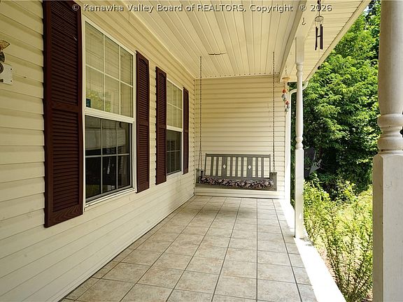 5th image of 302 Hickory Rd
