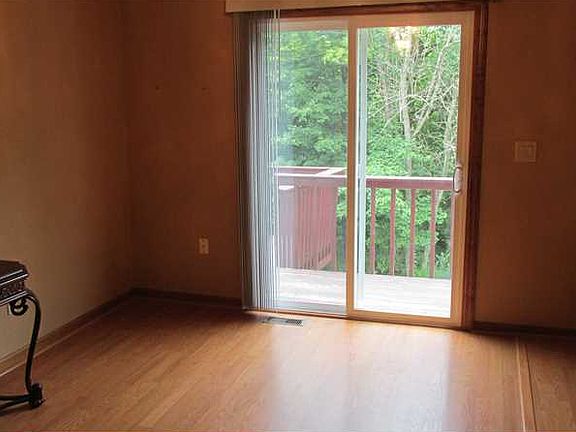 5th image of 204 Bonita Dr