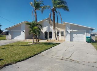 501 SE 5th St #B, Cape Coral, FL 33990