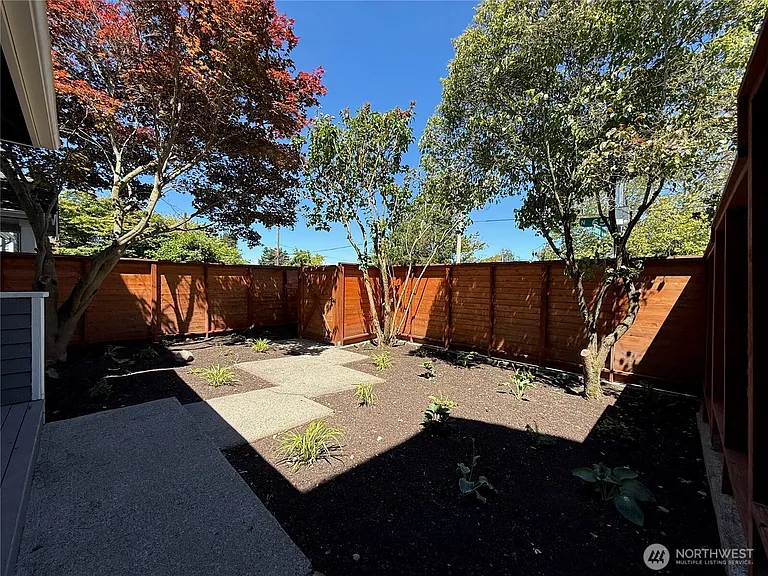 2327 N 65th St — Photo 30