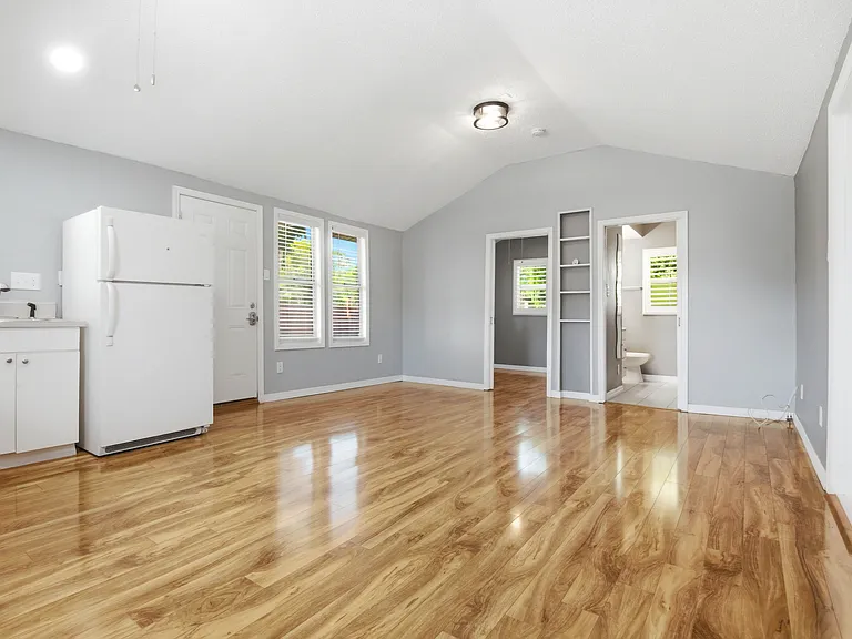 163 W Klosterman Rd — Photo 6