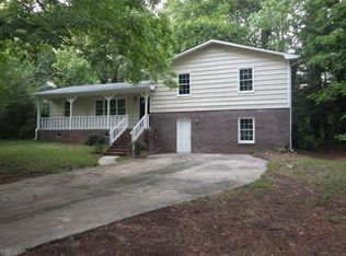 2492 Jackie Moore Cir, Acworth, GA 30102