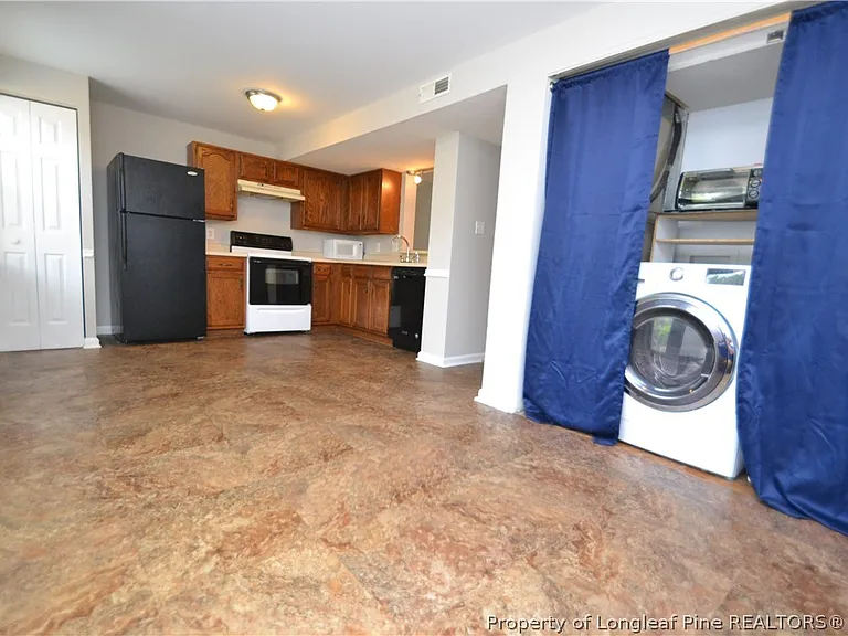4326 Halliwell Dr — Photo 14