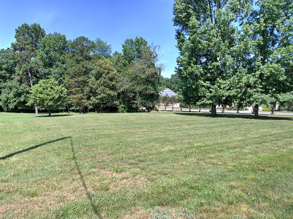 1st image of 200 Cokesbury Dr