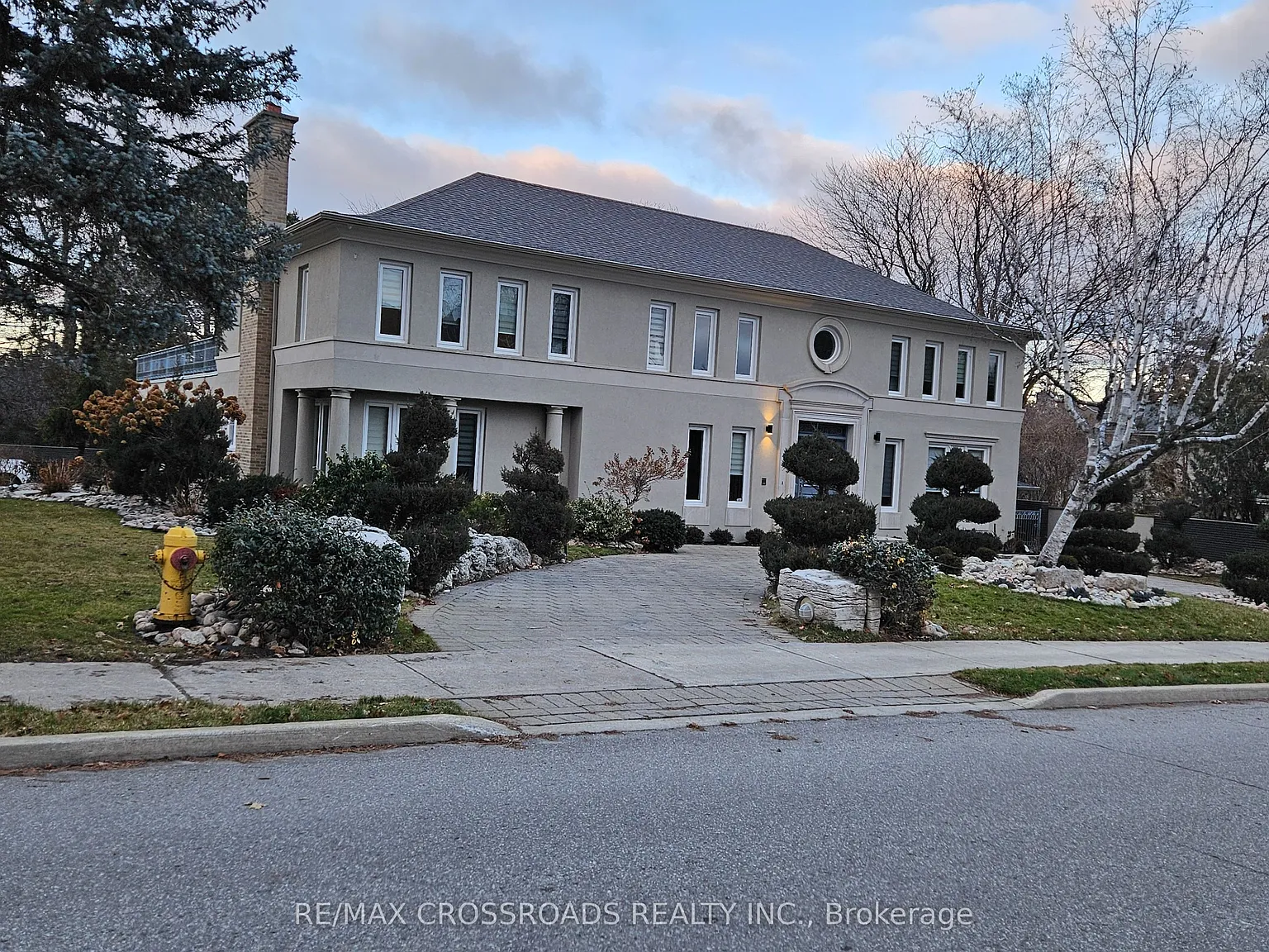 5 bed, $14,900 — Photo 1