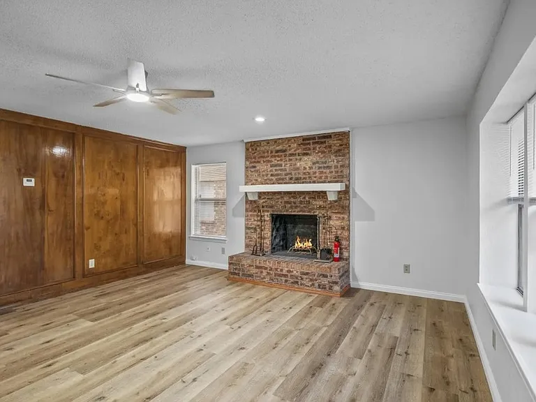 1824 Family Cir — Photo 5