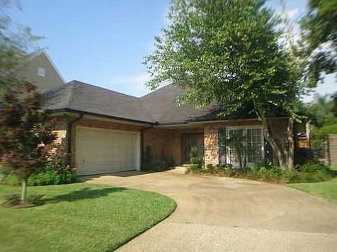 2nd image of 4721 Marseilles Pl