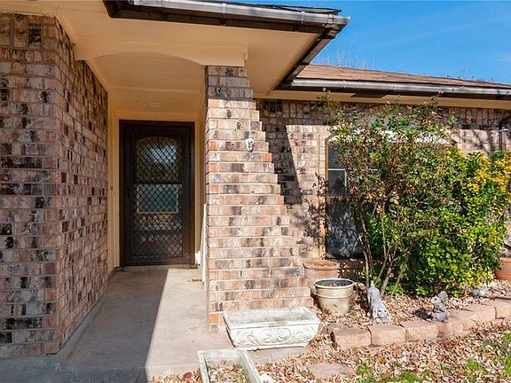 4th image of 6505 Westridge Dr
