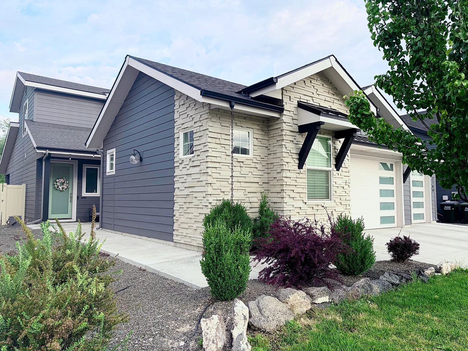 3 bed, 2.5 bath, 1894 sqft, $2,750 — Photo 3
