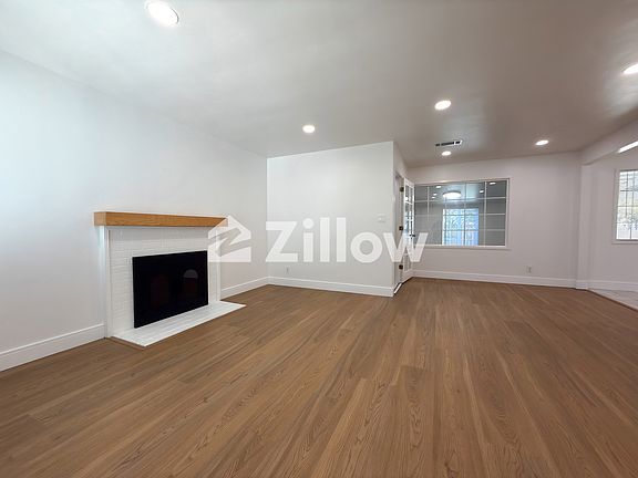 2nd image of 15935 Paseo Largavista