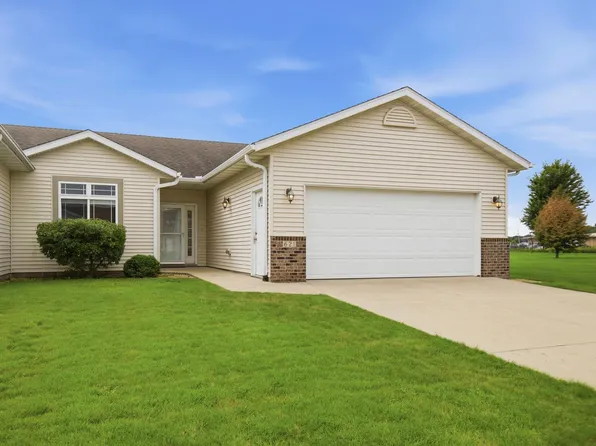 621 Ashley Ln SE, Owatonna, MN 55060