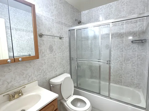 12-28 31st Drive image 15 of 16