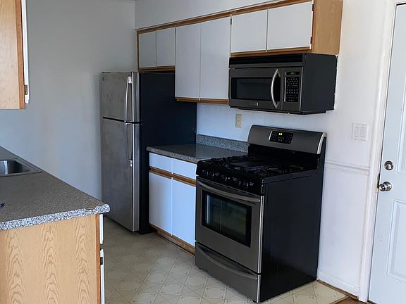 4th image of 8812 35th Ave