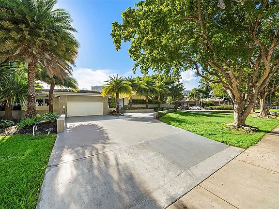 2nd image of 194 Golden Beach Dr #194