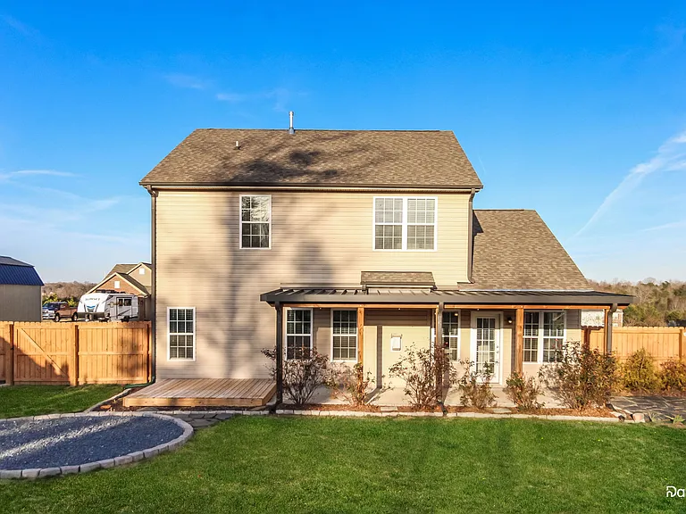 193 Twisted Cypress Ln — Photo 14