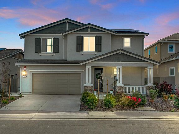 2nd image of 821 Cosmos Drive