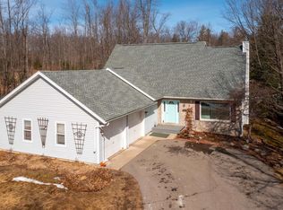 5912 Old Coach Rd, Wausau, WI 54401
