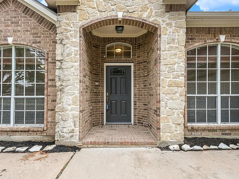 16434 Redcrest Dr — Photo 33