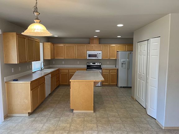 2nd image of 18544 96th Ave E