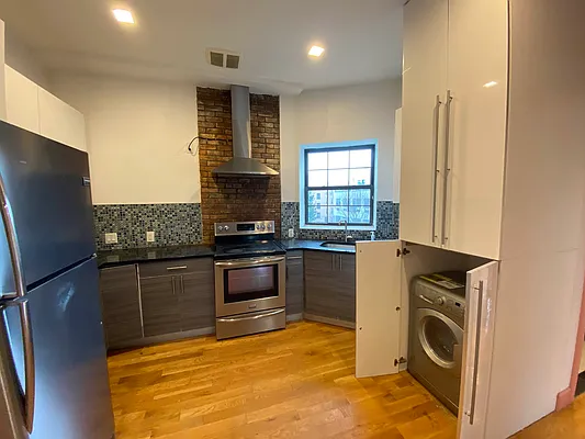 Rented by Nooklyn NYC LLC | media 1