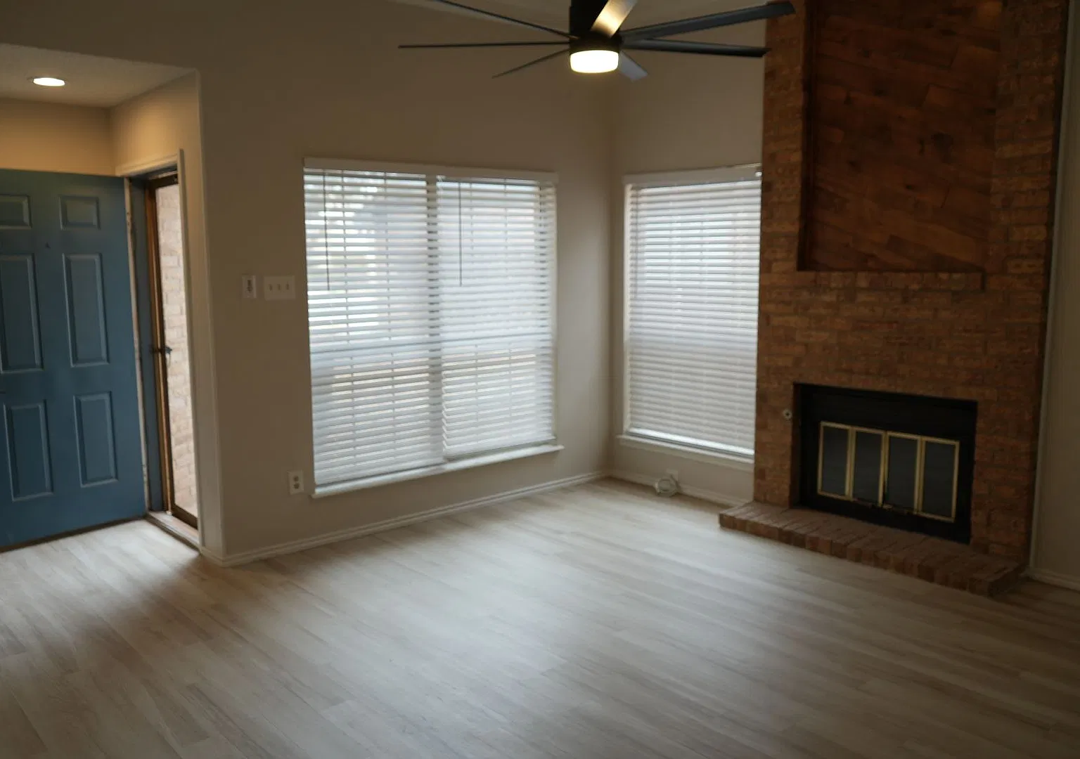 Modern, Updated 3 Bedroom 2 Bath in Southwest Lubbock — Photo 4