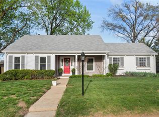 56 White Plains Dr, Chesterfield, MO 63017