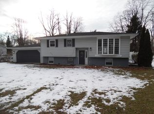 2570 Swanson Rd, Portage, IN 46368