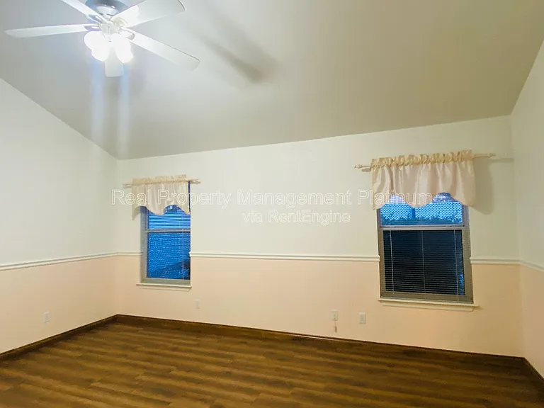 22 N Bliss Ave — Photo 15