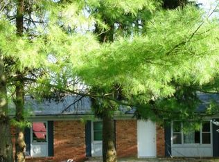 3383 W Starlight Dr, Connersville, IN