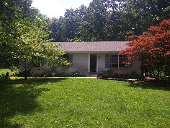 Beautiful wooded lot.