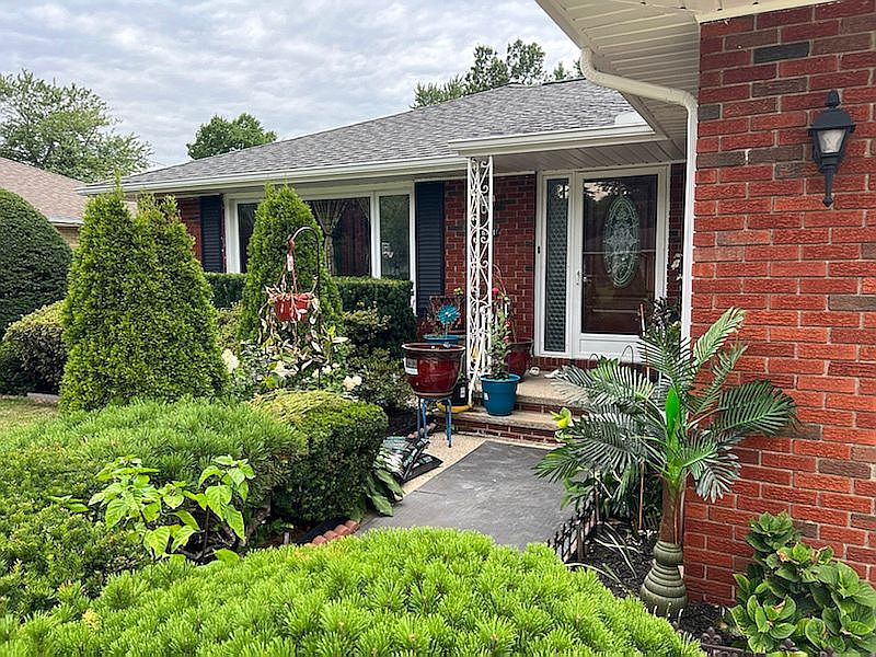 1st image of 6731 Enfield Dr
