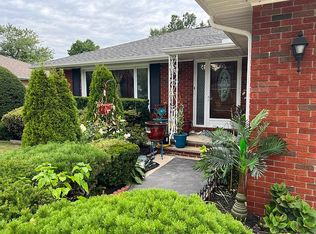 6731 Enfield Dr, Mayfield Heights, OH 44124