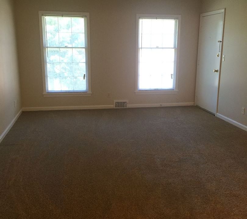 2nd image of 2210 Steier Ln APT 3