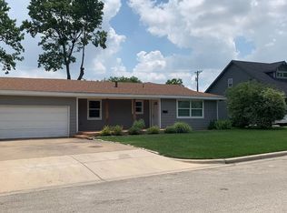 1321 Airline Dr, Grapevine, TX 76051