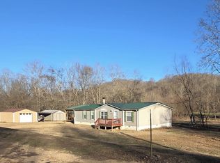 230 Lowery Cemetery Rd, Cumberland City, TN 37050