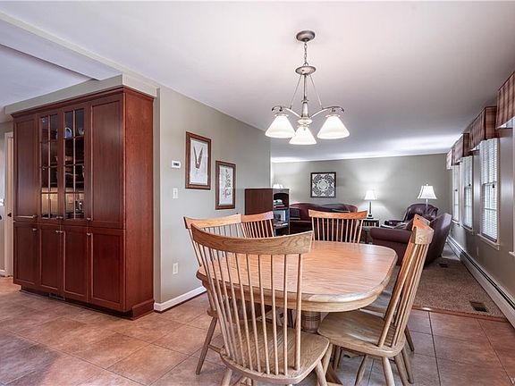 5th image of 212 Deerhurst Park Blvd