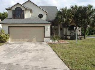 12948 Meadowbreeze Dr, Wellington, FL 33414