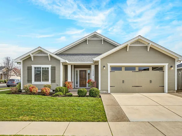 1319 Utah Dr, Medford, OR 97504