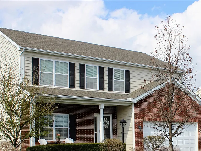 1701 Daffodil Pl — Photo 3