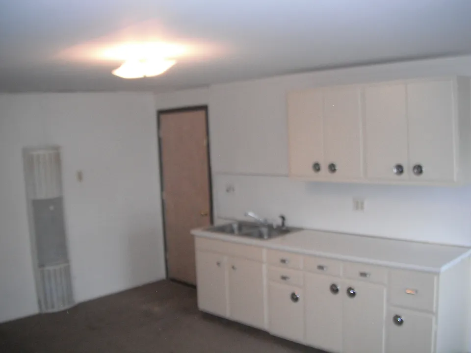 209 Paul Ave N