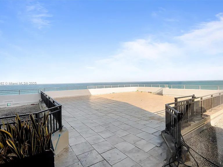 5555 Collins Ave #6L — Photo 20