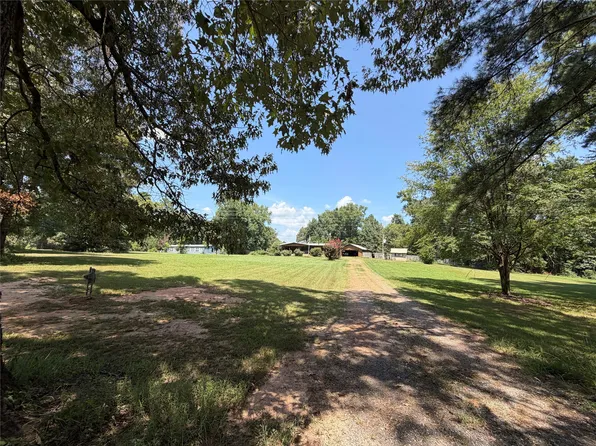 1398 Linton Rd, Benton, LA 71006