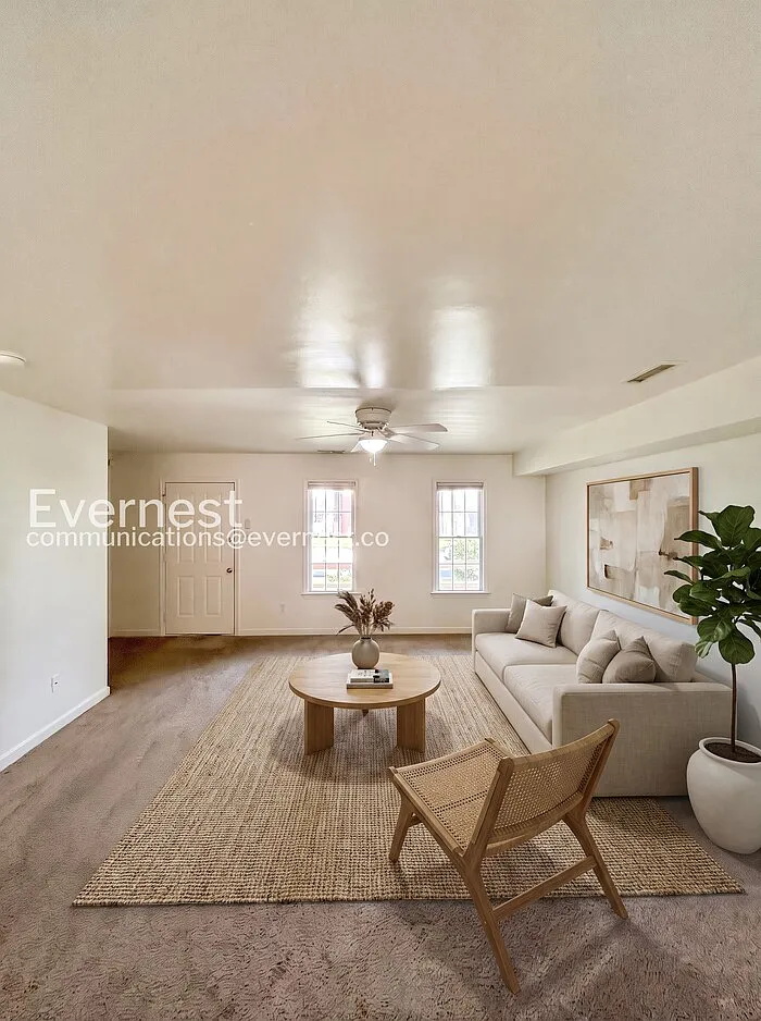 3 bed, 2.5 bath, 1440 sqft, $1,895 — Photo 3