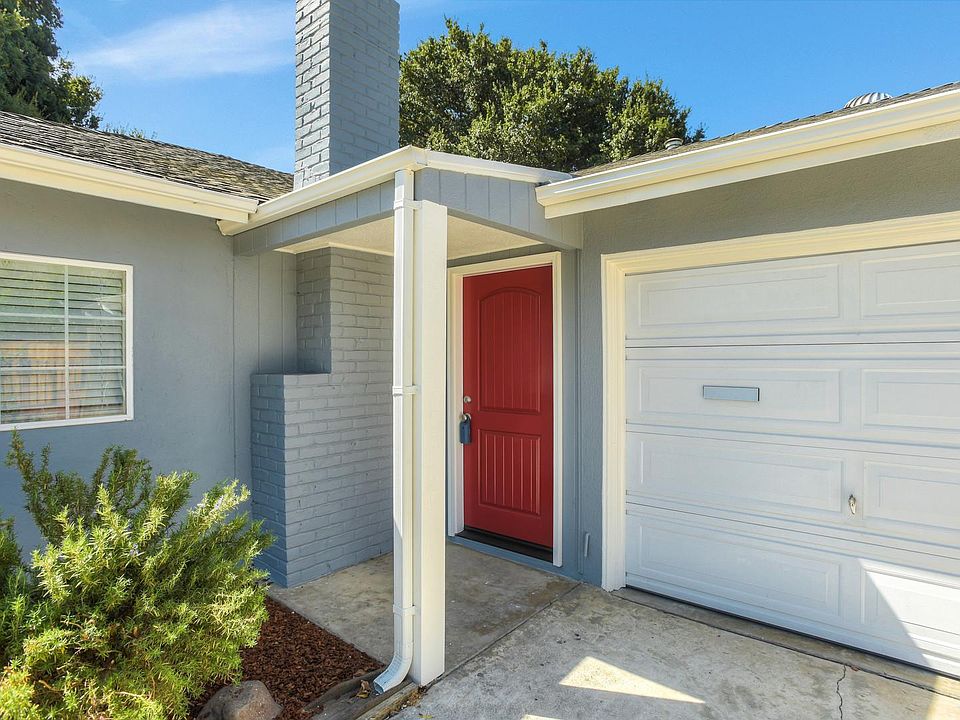1st image of 2835 Temple Ct