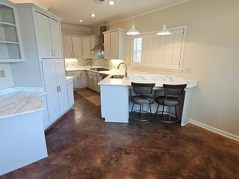 3888 Spring Lakes Cir — Photo 9