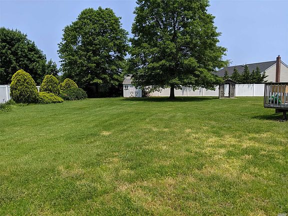 3rd image of 56 Creekside Dr