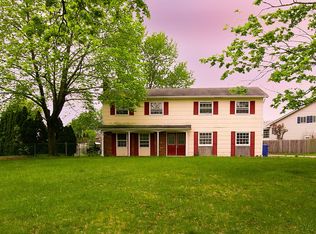 385 Hilltop Rd, Toms River, NJ 08753