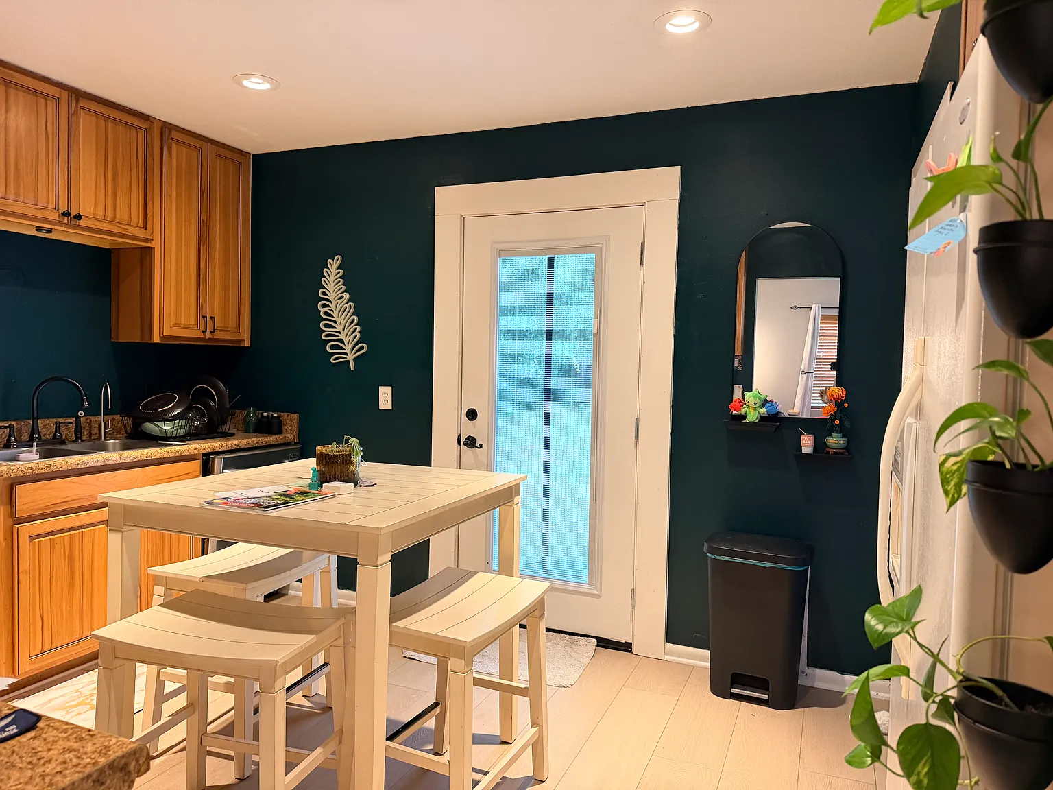4 bed, 1256 sqft, $1,950 — Photo 3